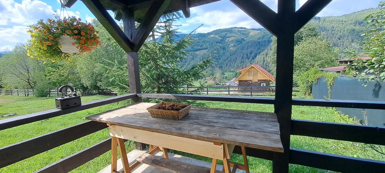 Апартаменты Casa De Vacanta Бран Экстерьер фото